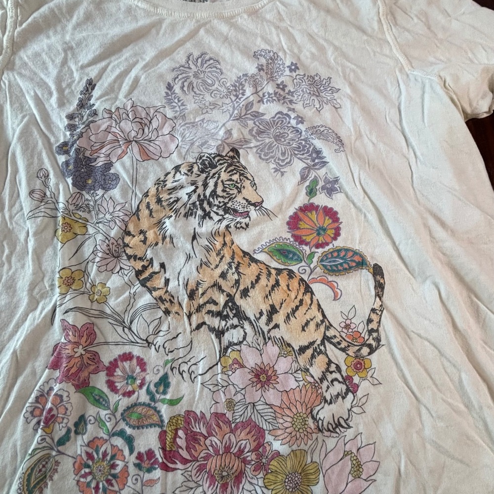 Back When Tiger and Floral Graphic Tee Cream Short Sleeve Cotton Modal Large - Picture 6 of 7